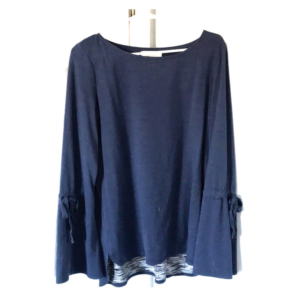 Max Studio soft cotton blouse, bell sleeve w ties